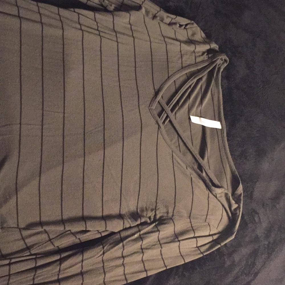 OLIVE GREE LONG SLEEVE (L)